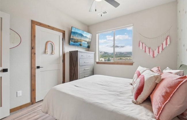 Building Photo - 1700 Wildfire Rd