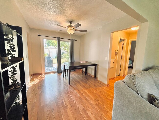 Building Photo - COME CHECK-OUT ALL THE UPDATES!  Great crystal home with huge fenced in backyard! Awesome home fo...