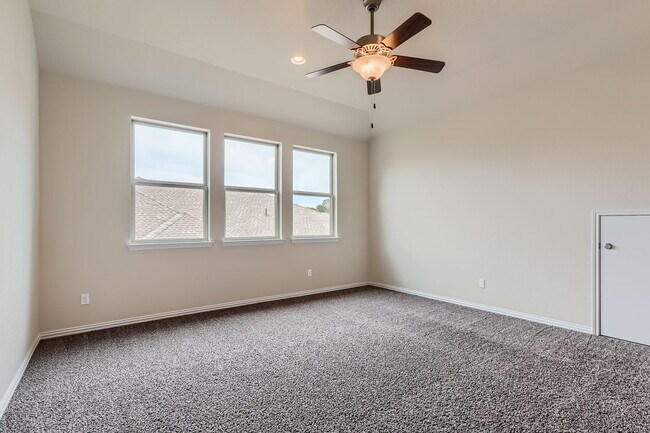 Building Photo - 12383 Mesa Verde Dr