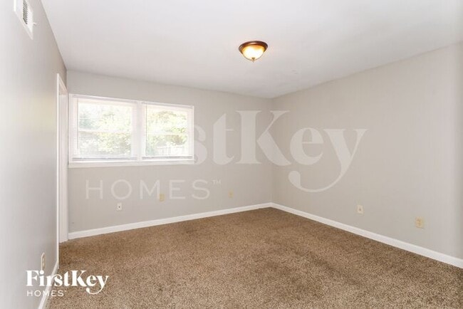 Building Photo - 5183 Warfield Dr