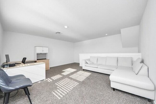 Building Photo - 31815 Kellan Grv Ct