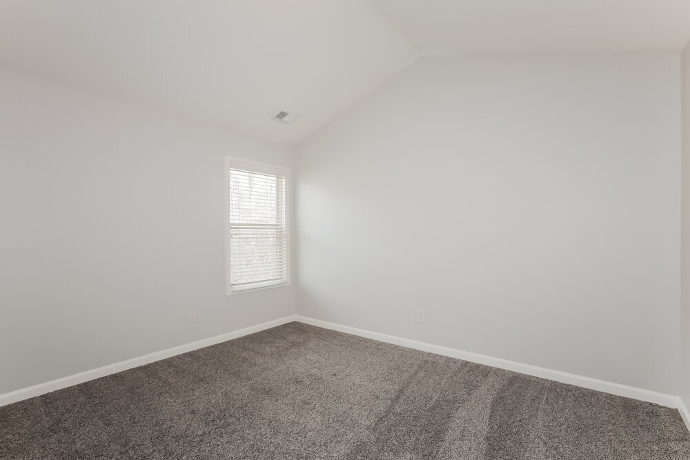 Building Photo - 825 Westmoreland Ln NE