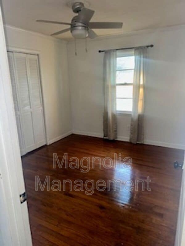 Building Photo - 471 Shepard Rd