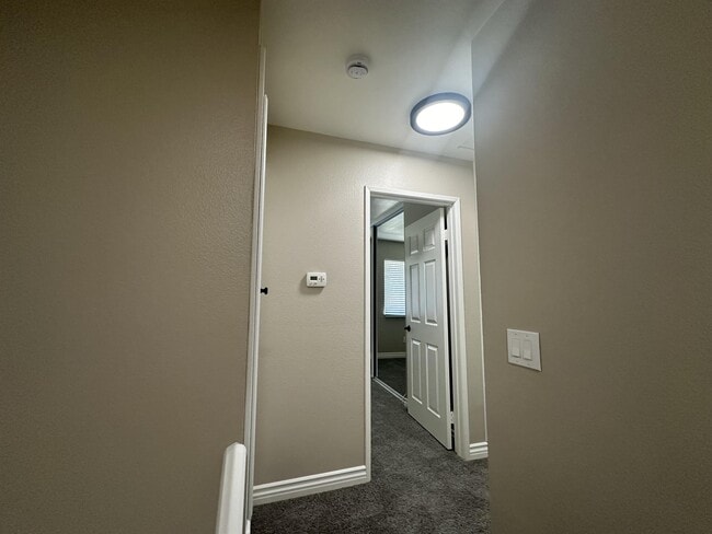 Building Photo - 9940 Highland Ave