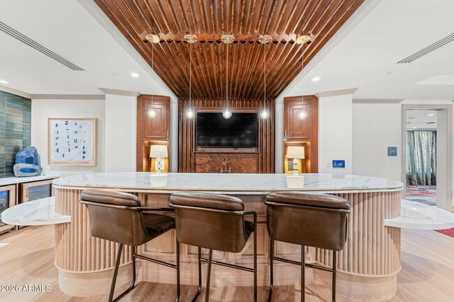 Building Photo - 4240 E Camelback Rd