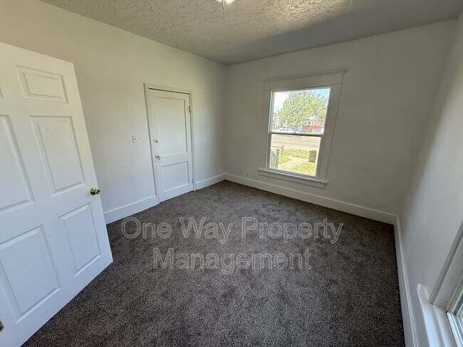 Building Photo - 1440 10th St