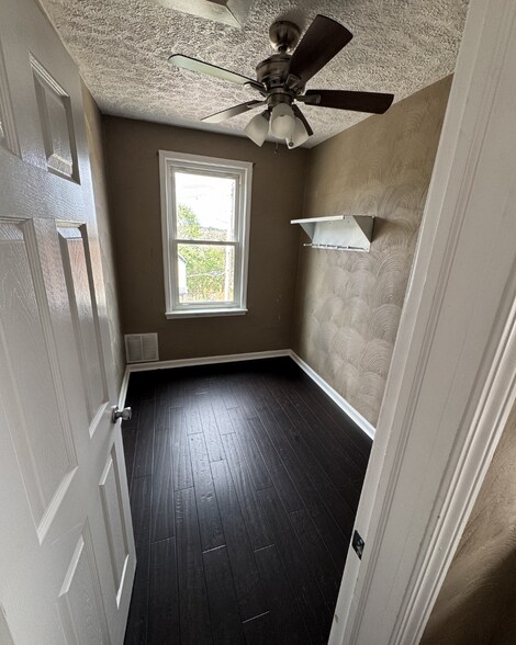 Building Photo - 1635 Methyl St