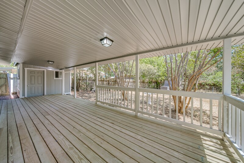 Building Photo - 315 Granada Dr
