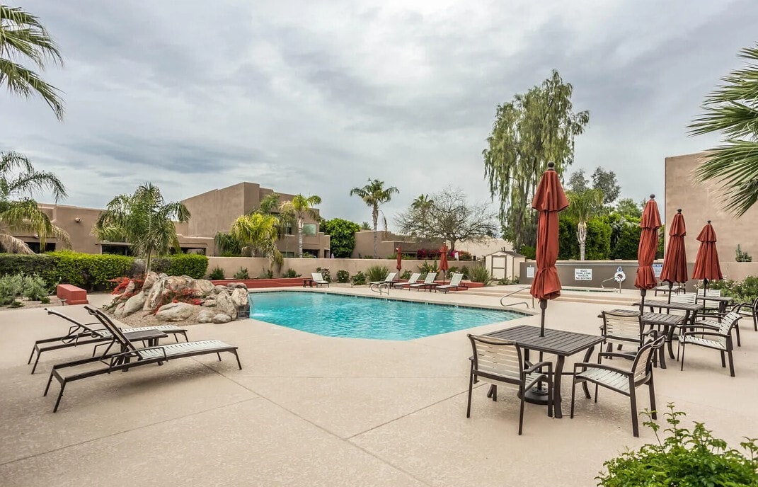 Building Photo - 8331 E Cactus Wren Rd