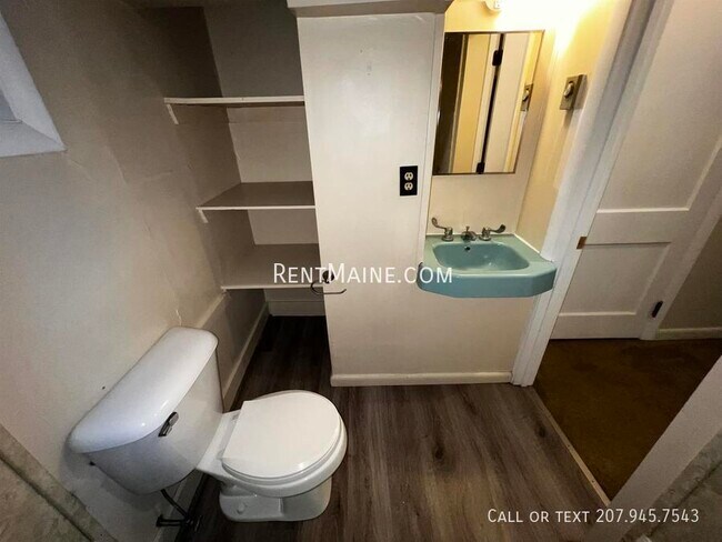 Building Photo - 17.5 Hudson St