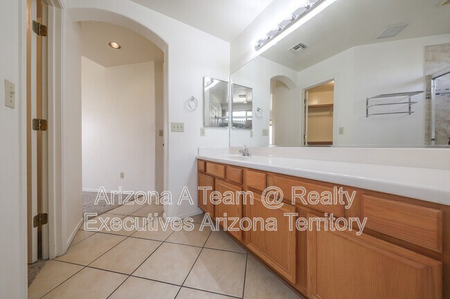 Building Photo - 7427 E Placita Rio Cabo