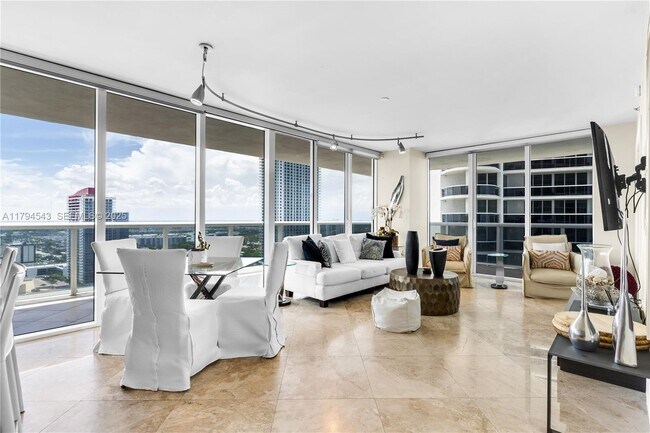 Building Photo - 1830 S Ocean Dr