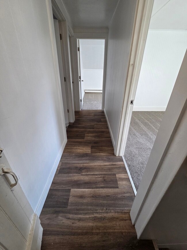 Building Photo - 12 S A St