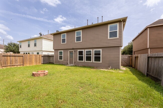 Building Photo - 20114 Windy Stone Dr