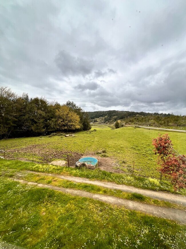 Building Photo - 98382 Sitkum Ln