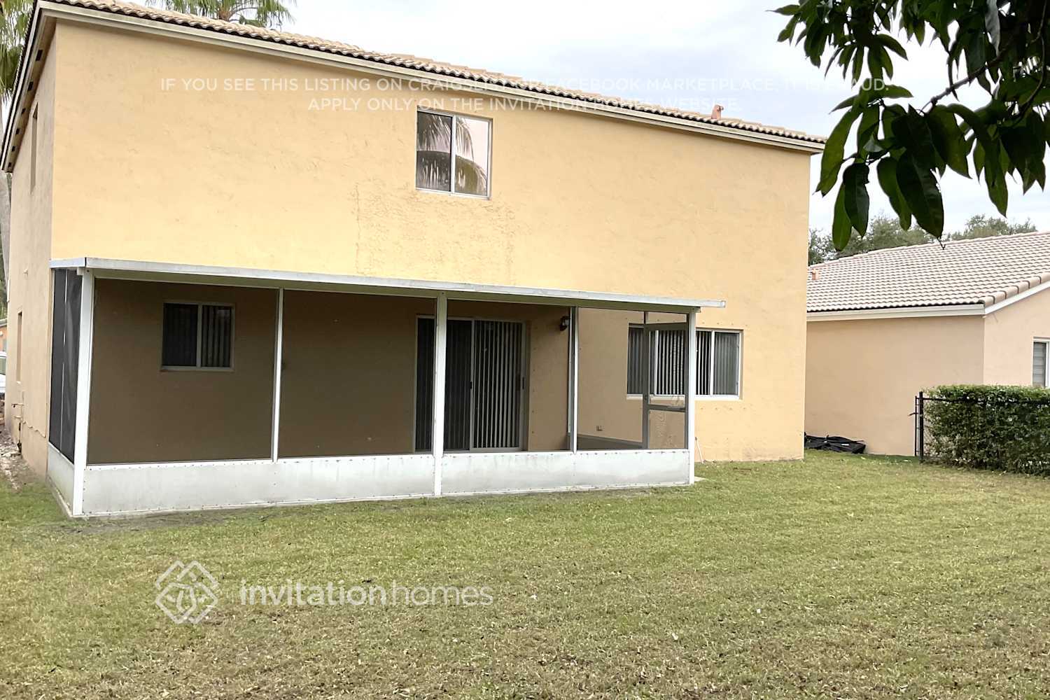 Building Photo - 2300 SW 106th Ave