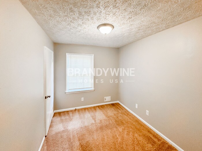 Building Photo - 1753 Lamancha Dr NW