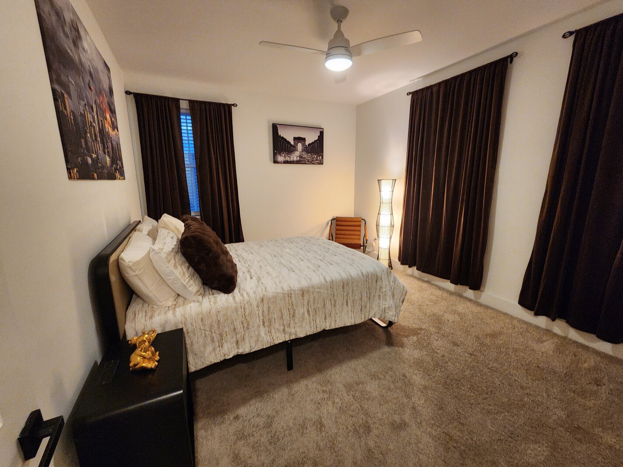 Building Photo - 5316 East Side Ave