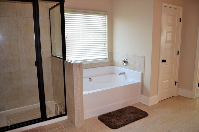 Building Photo - 516 Sagebrush Trail