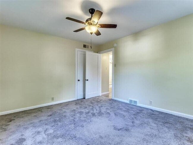 Building Photo - Fantastic 2bd/1ba home! Let yourself in!