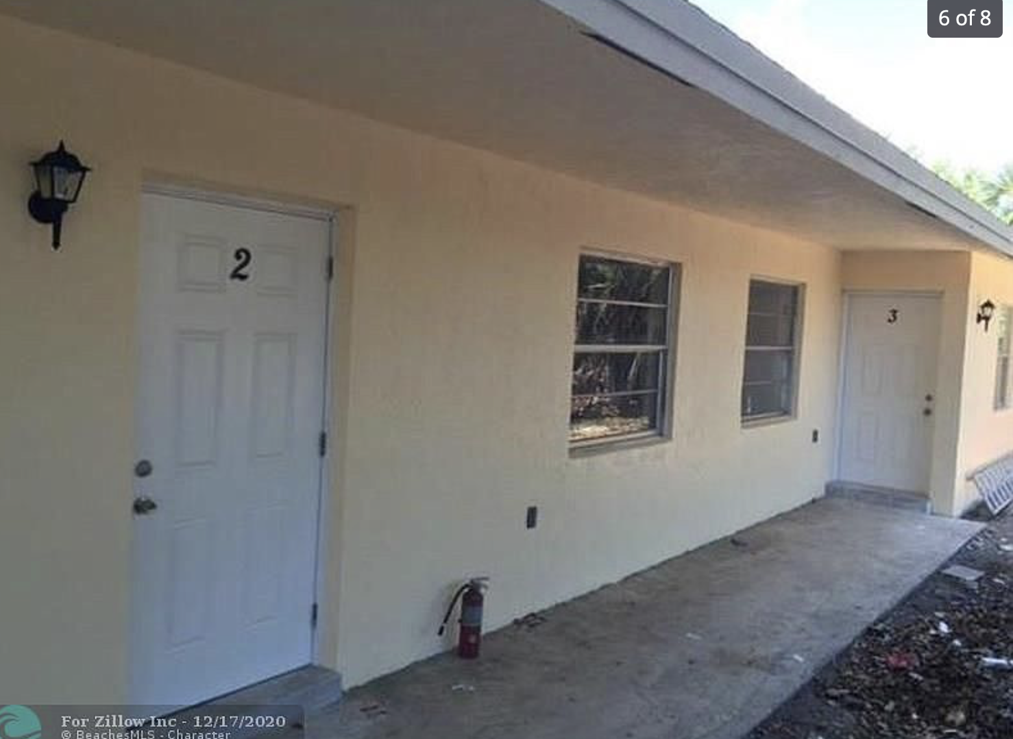 Building Photo - 853 SW 9th Ct