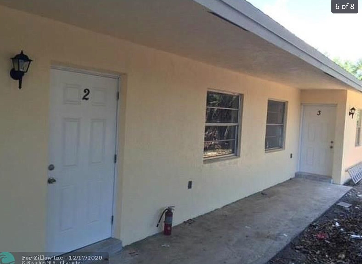Unit #1 - 853 SW 9th Ct