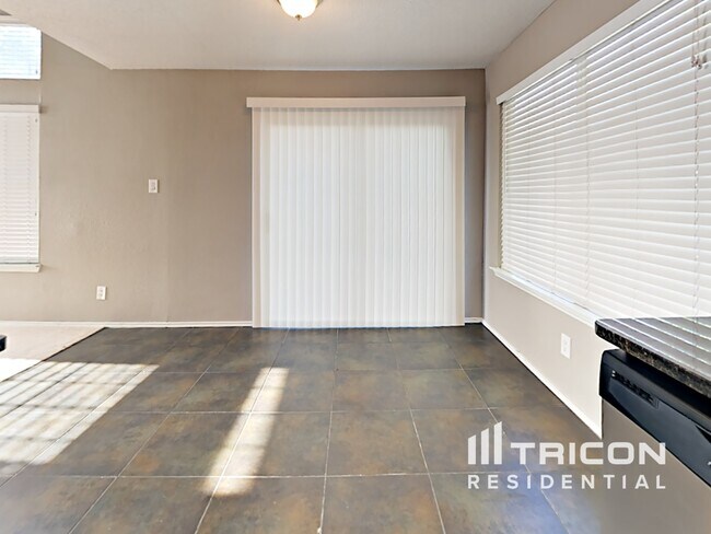 Building Photo - 6701 Silver Sage Dr