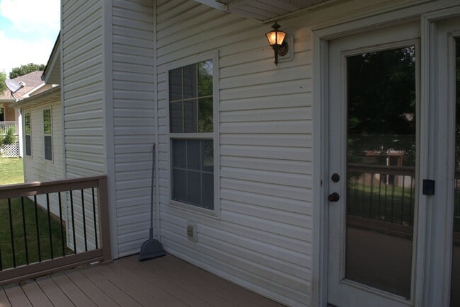 Building Photo - 309 Grampian Dr