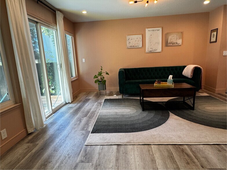 Building Photo - 4783 Pine Forest Ln