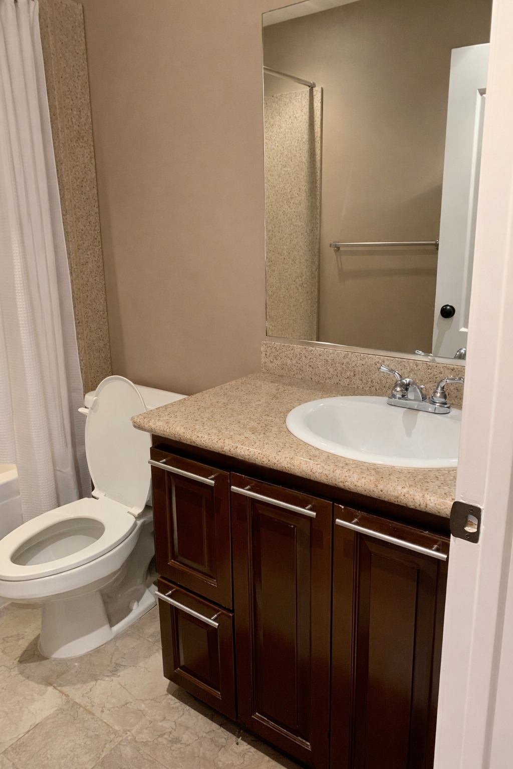 Building Photo - 7037 La Tijera Blvd