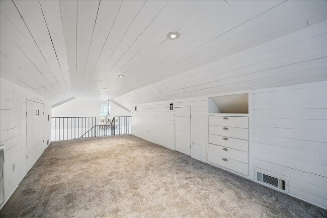 Building Photo - 6036 Feagan St