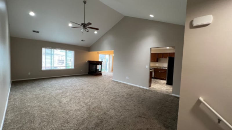 Primary Photo - 14445 Shadywood Dr
