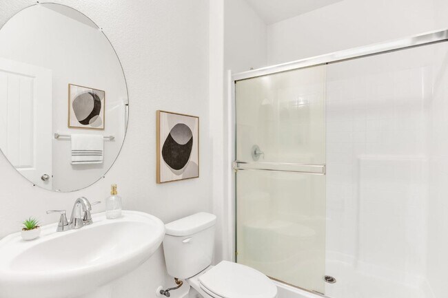 Building Photo - Spacious 3-Story Home in Rancho Cordova