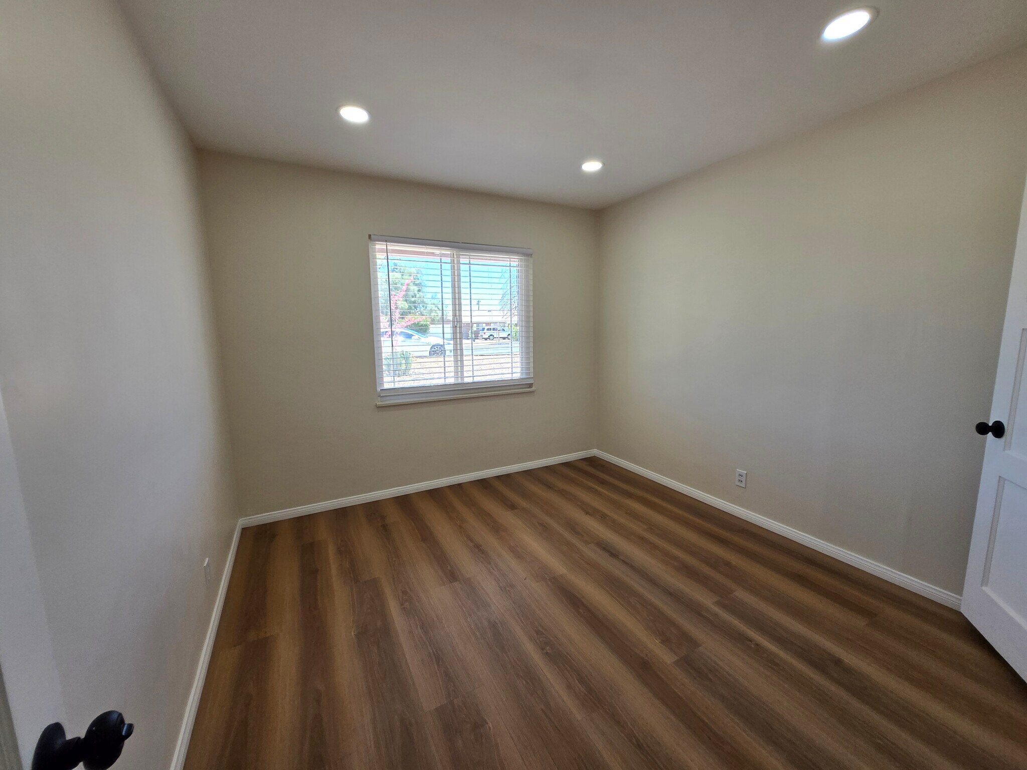 Building Photo - 16340 Villa Dr