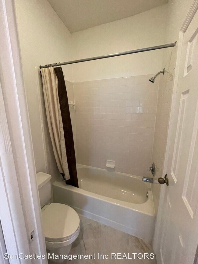 Building Photo - 3 br, 2.5 bath House - 8223 Ambrose Cove Way
