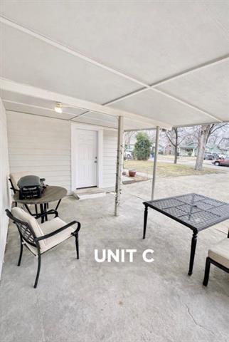 Building Photo - 928 S Windomere Ave