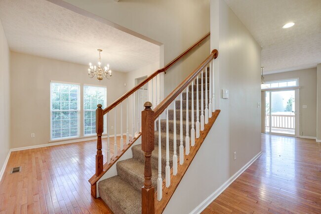 Building Photo - 3594 Armada Dr