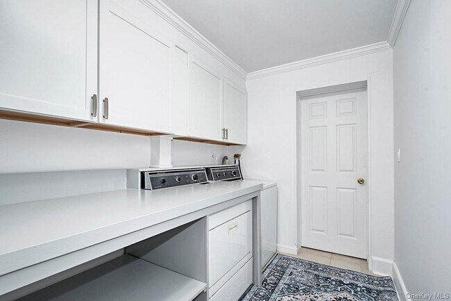 Building Photo - 28 Beechwood Ave