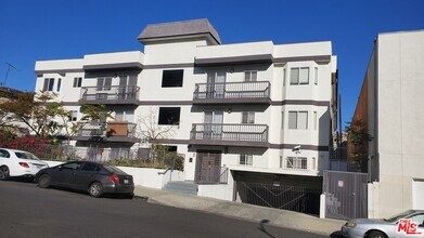 Building Photo - 982 S New Hampshire Ave