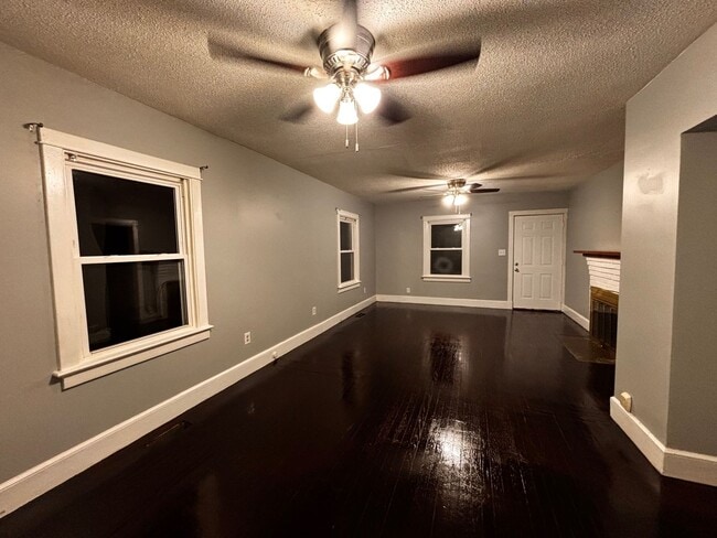 Building Photo - Ready for a family