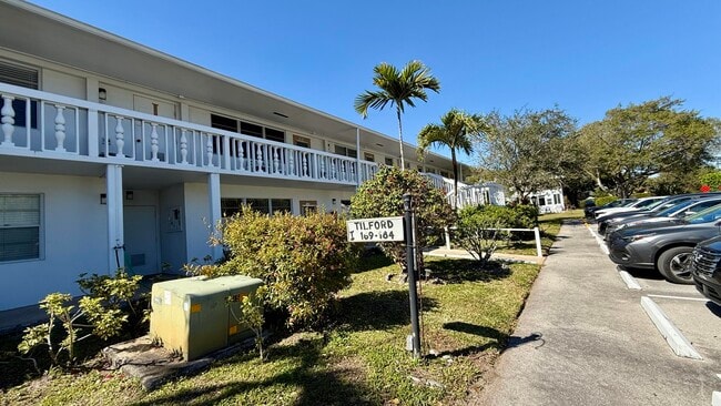 Building Photo - 181 Tilford I