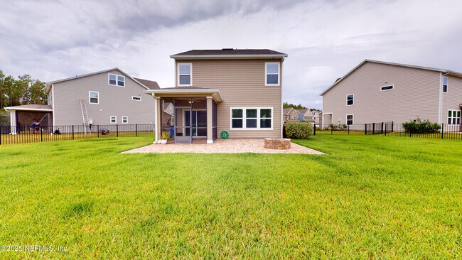 Building Photo - 201 Silver Creek Pl