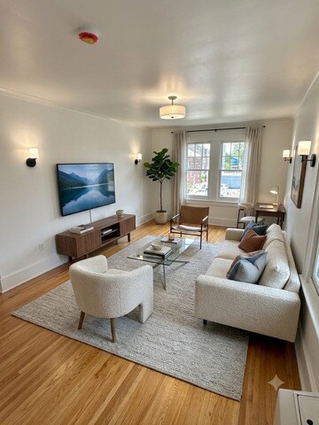 Bright Living Room - The Jefferson