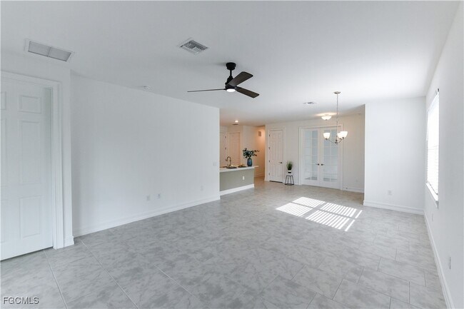 Building Photo - 43878 Blue Heron Ln