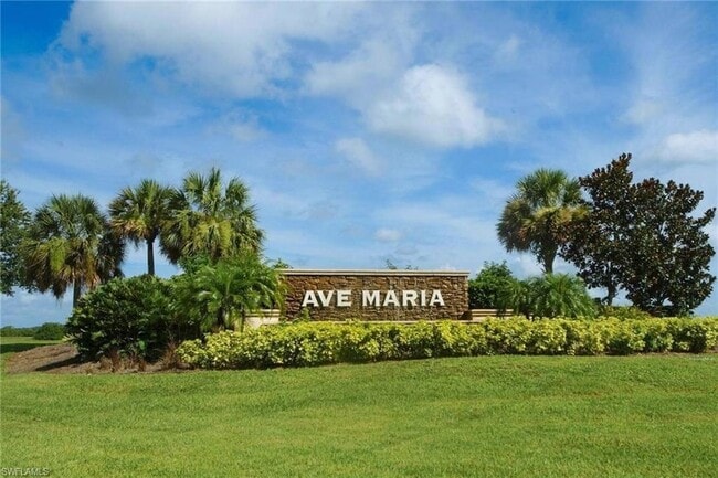 Building Photo - 5068 Annunciation Cir