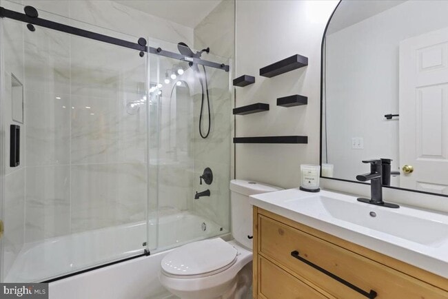 Building Photo - 42855 Chatelain Cir