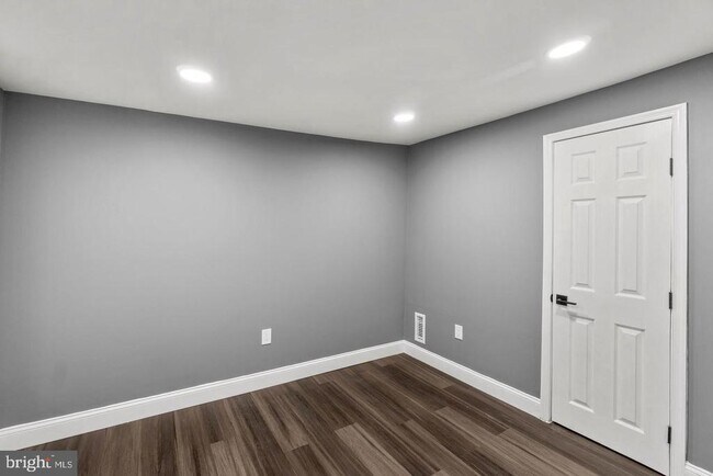 Building Photo - 1524 Byrd St