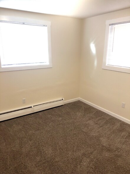 Building Photo - 1026 17th Ave