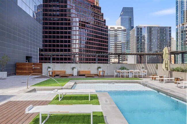 Building Photo - 210 Lavaca St