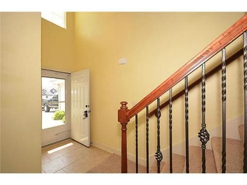 Building Photo - 2 Bedroom, 2 Bathroom Oak Valley Townhouse...